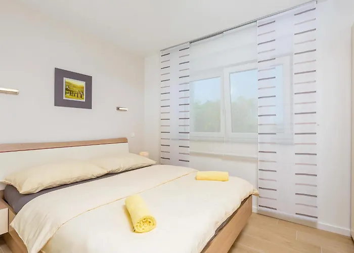 Lovely In With Sauna Ferienhaus *