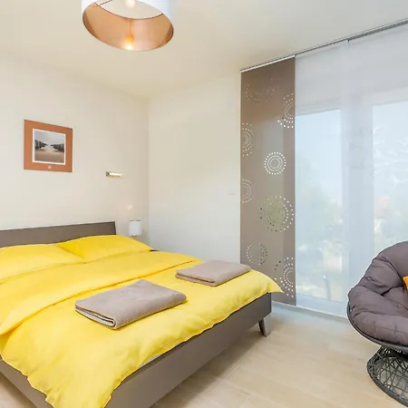 Holiday home Lovely In With House Sea View