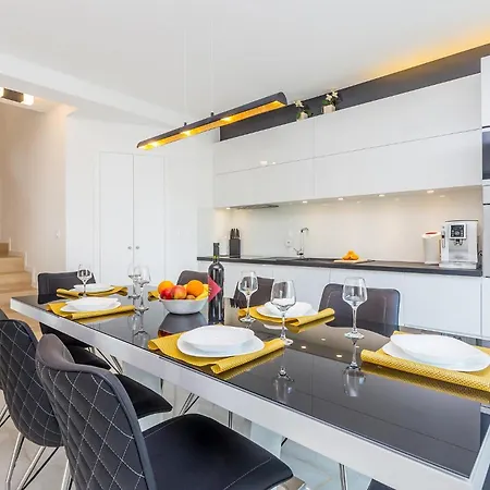 Σπίτι διακοπών Lovely In With Sauna Malinska